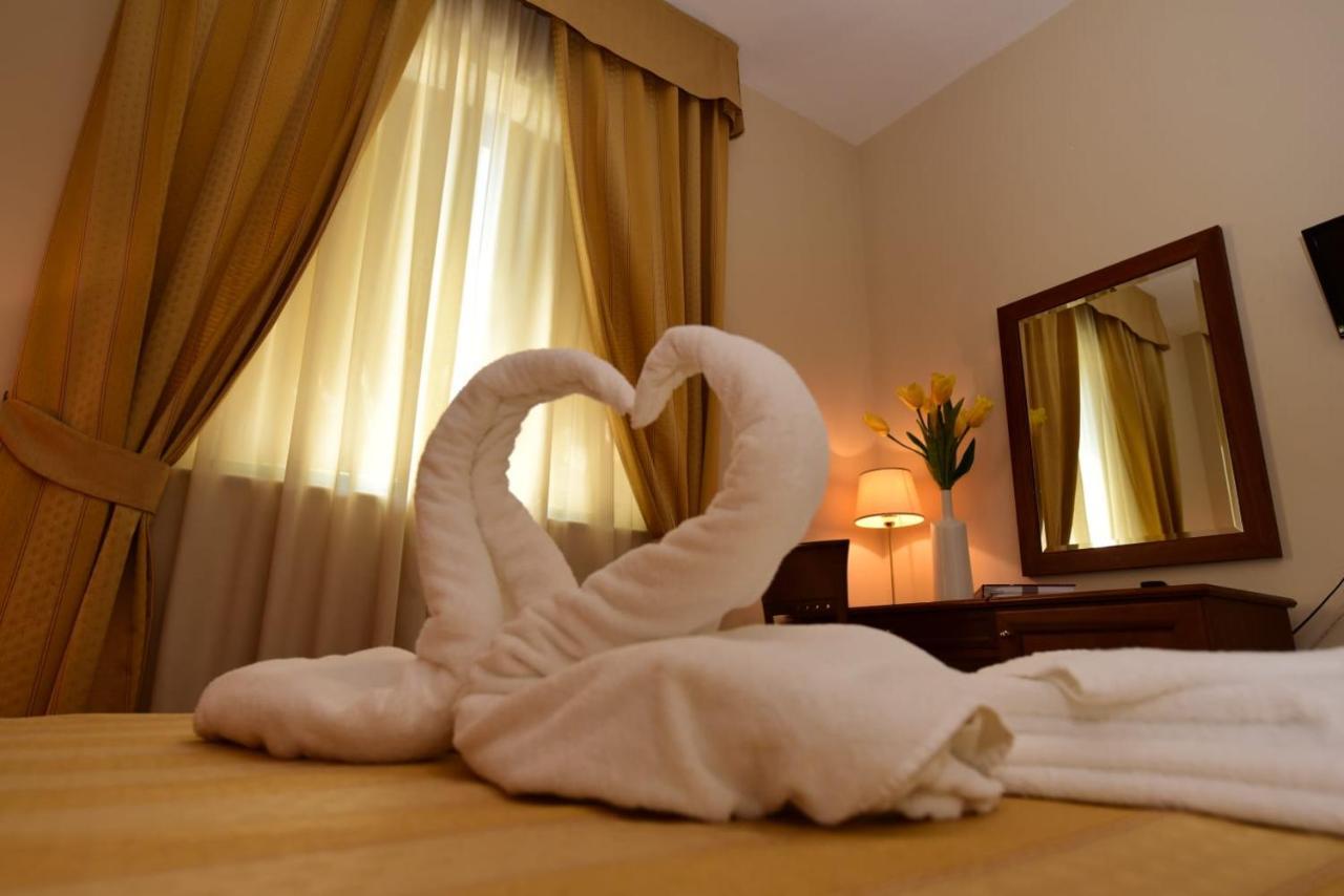 Albergo La Locanda Degli Apolidi Atena Lucana Kültér fotó