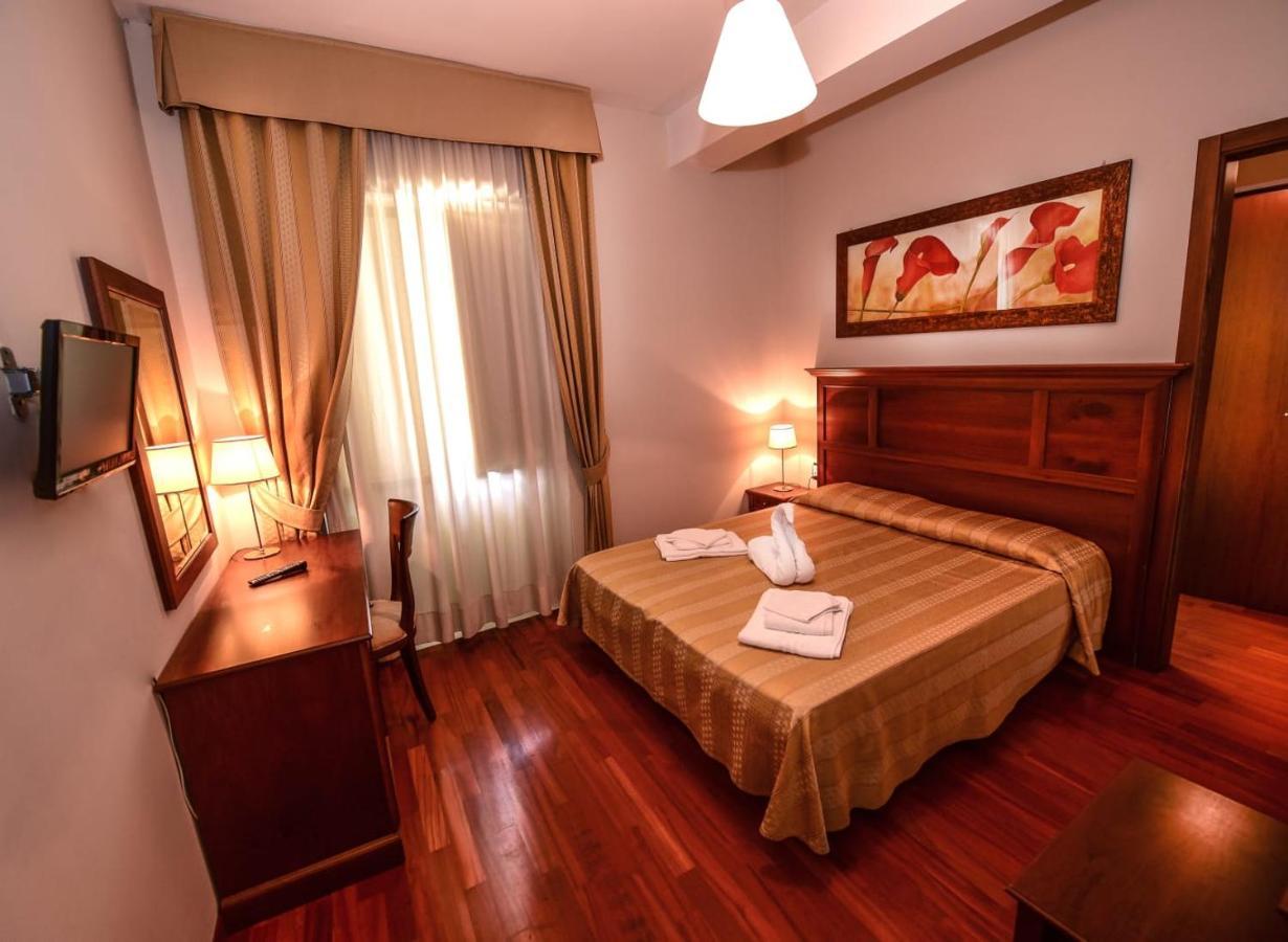Albergo La Locanda Degli Apolidi Atena Lucana Kültér fotó