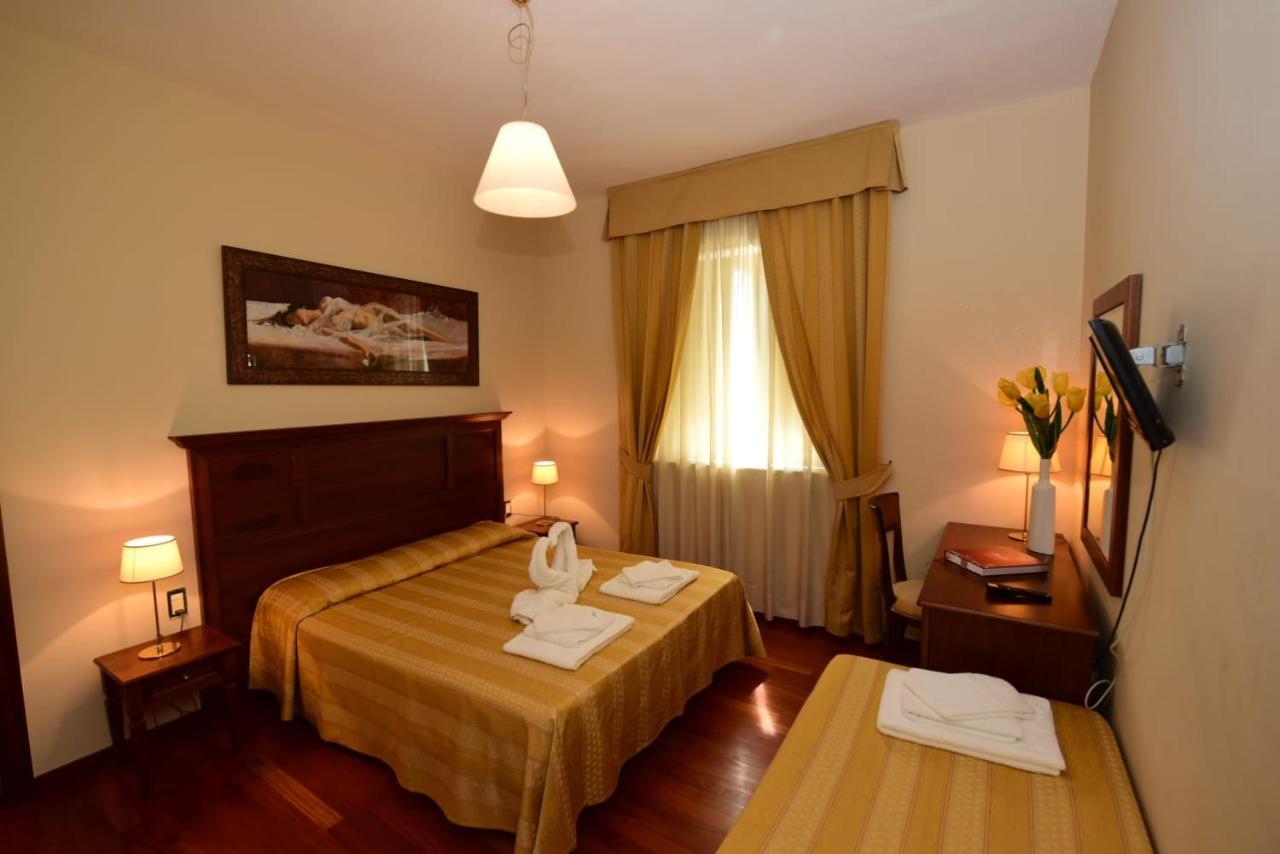 Albergo La Locanda Degli Apolidi Atena Lucana Kültér fotó