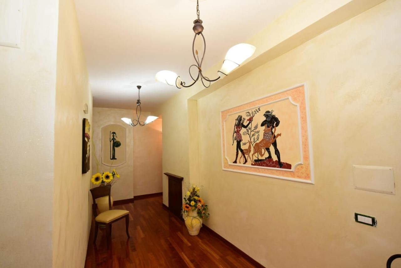 Albergo La Locanda Degli Apolidi Atena Lucana Kültér fotó